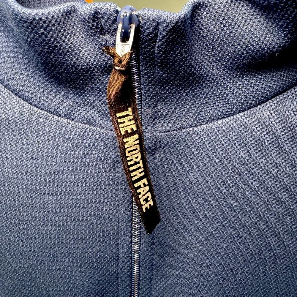 The North Face Quarter 1/4 Zip Vaporwick Pullover Mens Medium Blue‎ Logo